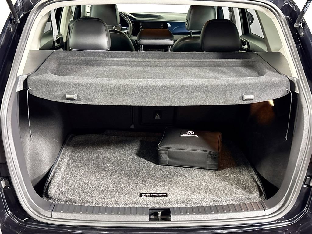 Certified 2022 Volkswagen Taos SE image 20