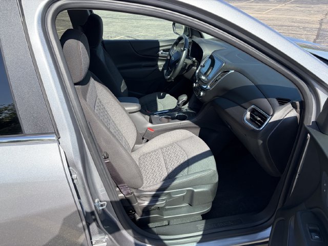 Used 2024 Chevrolet Equinox LT AWD/4WD image 15