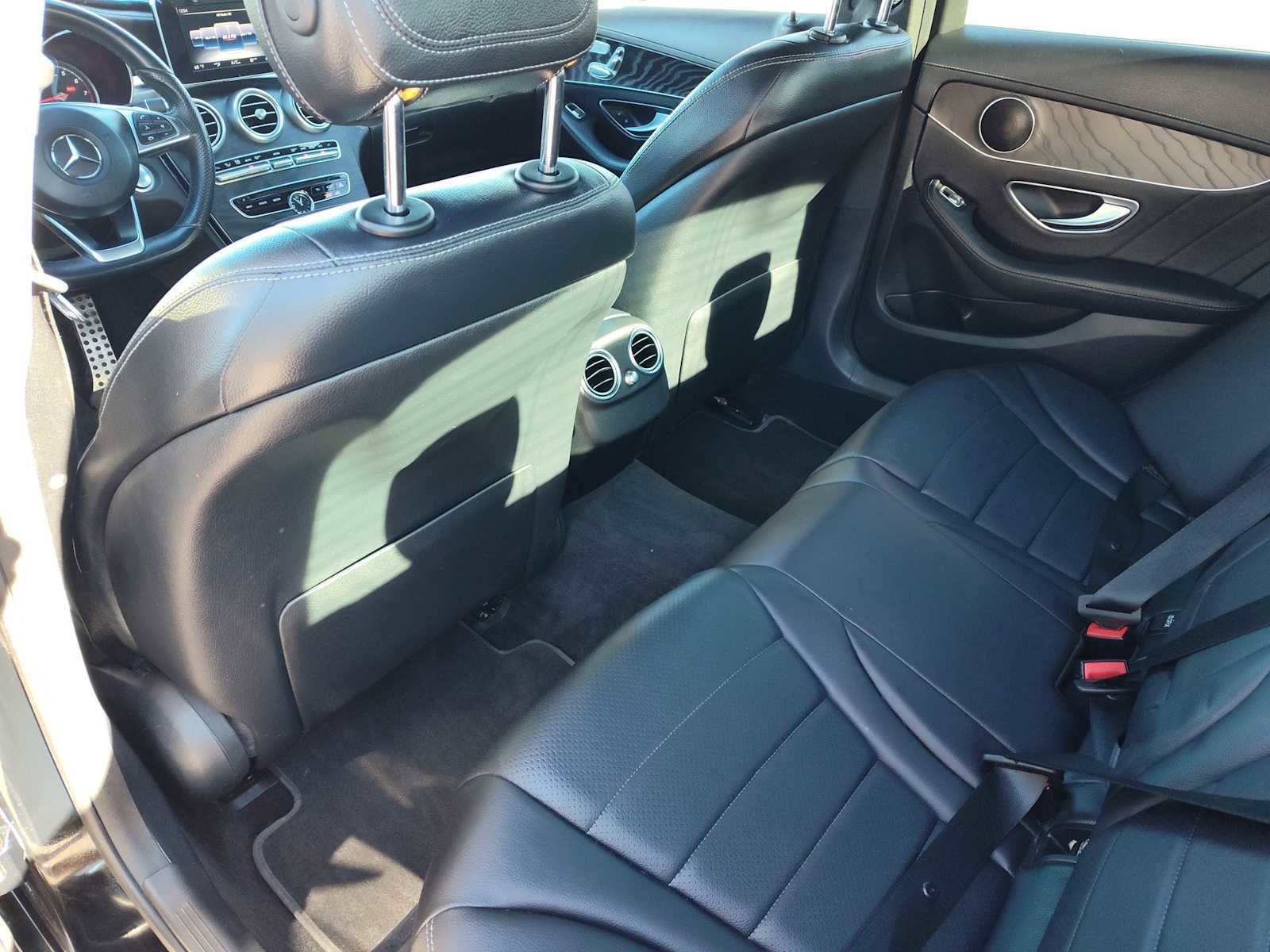 Used 2017 Mercedes-Benz C 300 Sedan image 19