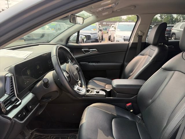 Used 2024 Kia Sportage EX AWD/4WD image 13