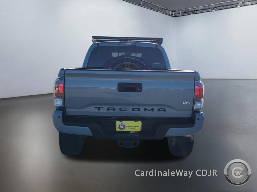 Used 2020 Toyota Tacoma TRD Off-Road w/ TRD Premium Off Road Package image 4