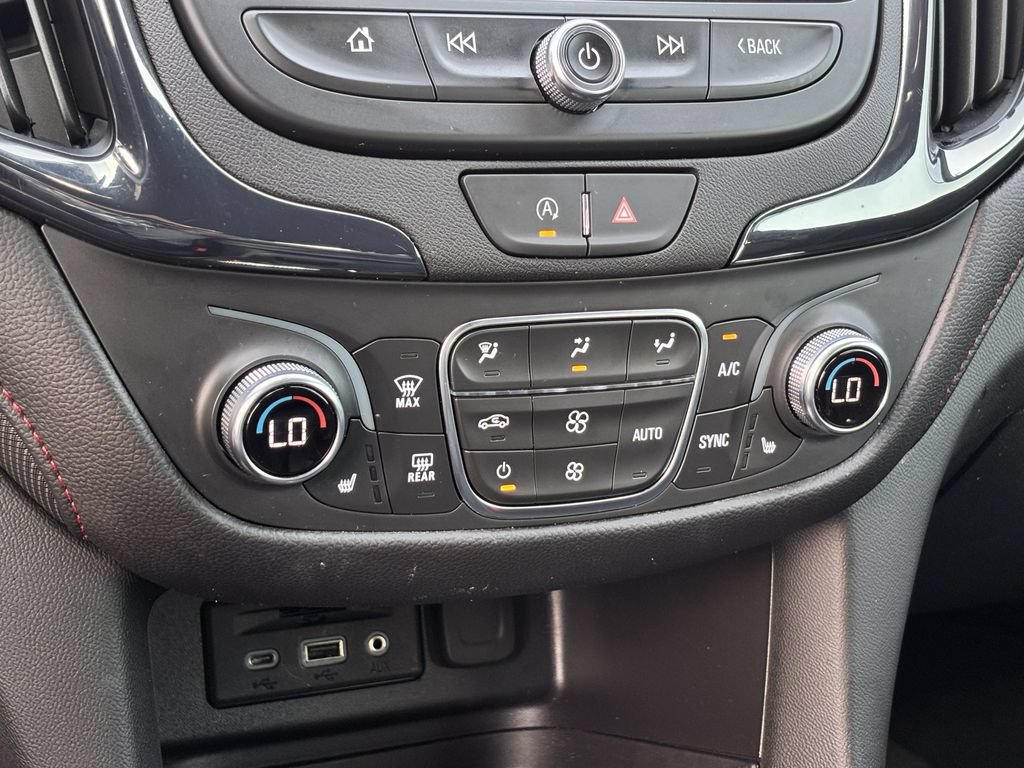 Used 2024 Chevrolet Equinox RS FWD image 17