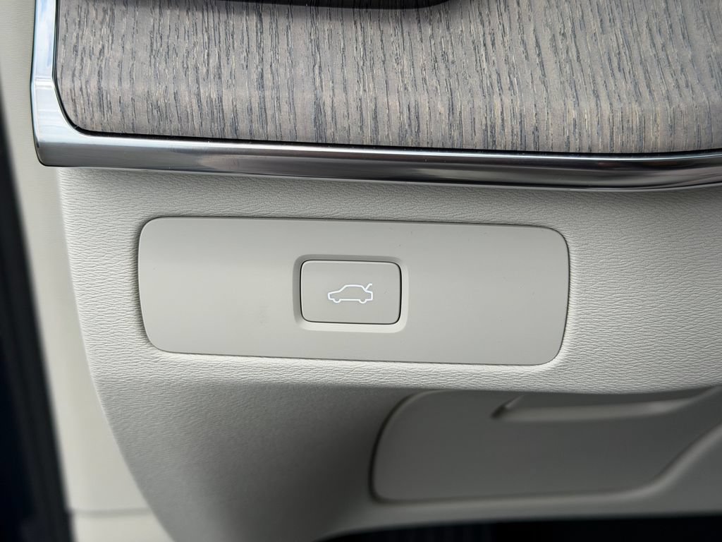 New 2026 Volvo XC90 B6 Ultra AWD/4WD image 31