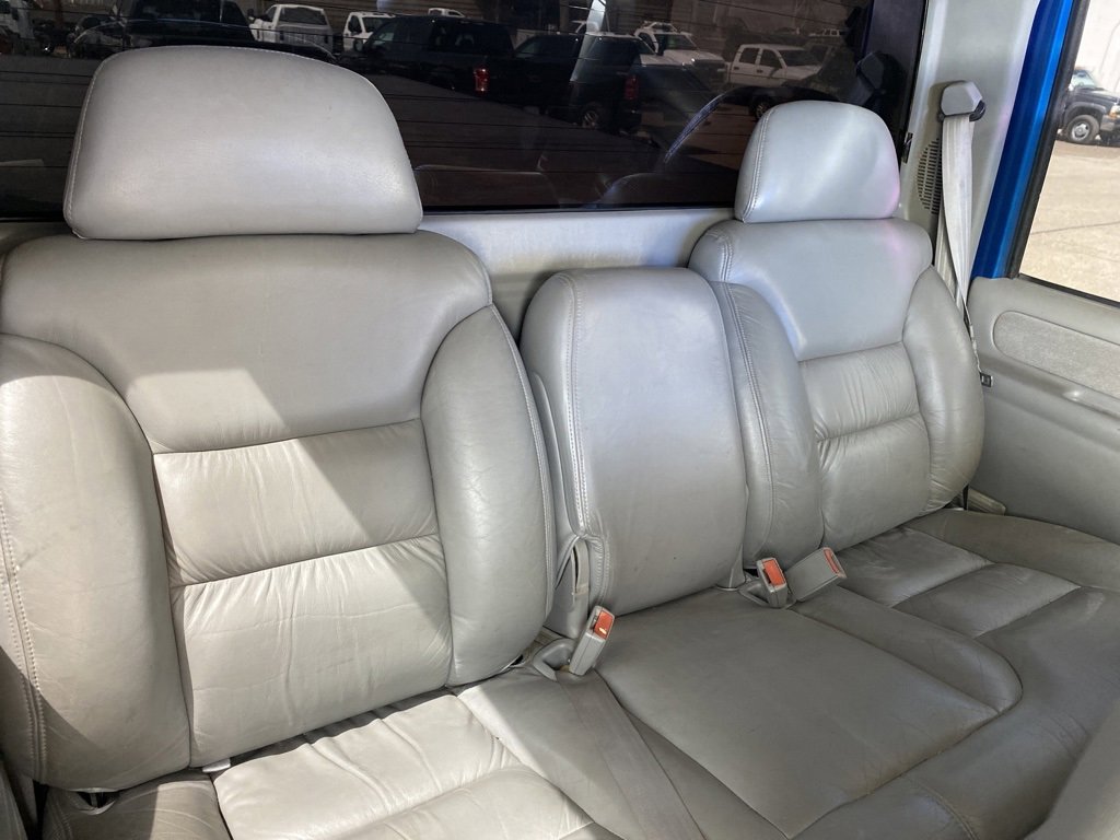 Used 1999 Chevrolet Silverado 3500 4x4 Crew Cab w/ Preferred Equipment Group 3 image 29