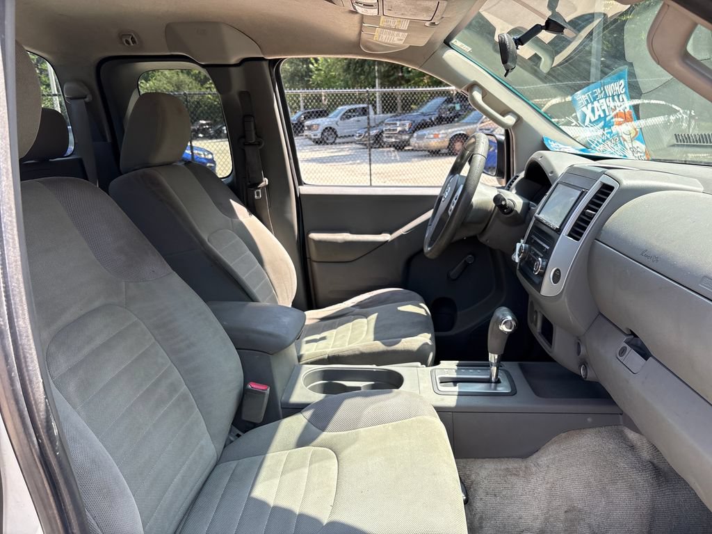 Used 2015 Nissan Frontier S RWD image 27