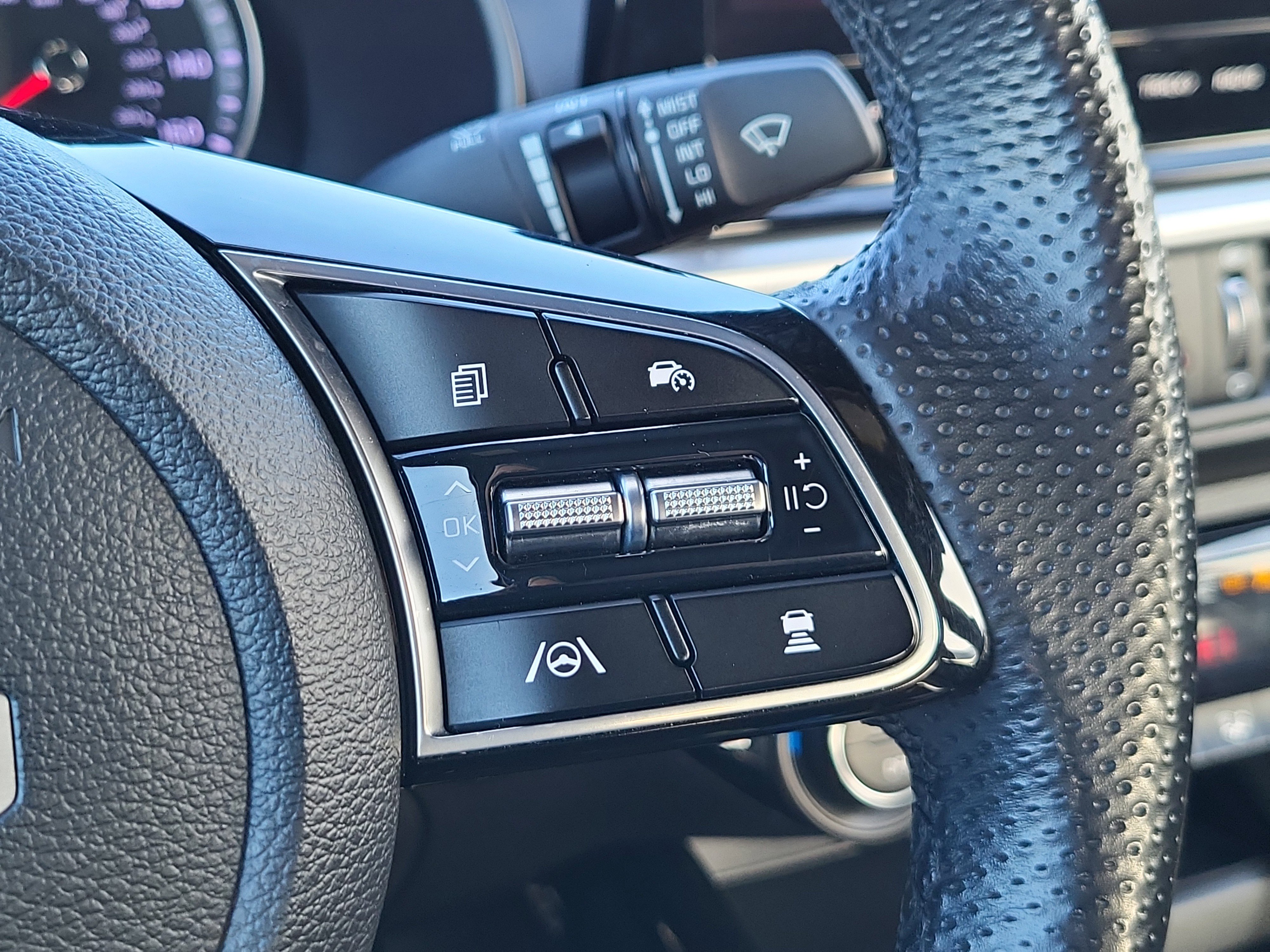 Used 2024 Kia Forte GT-Line image 19