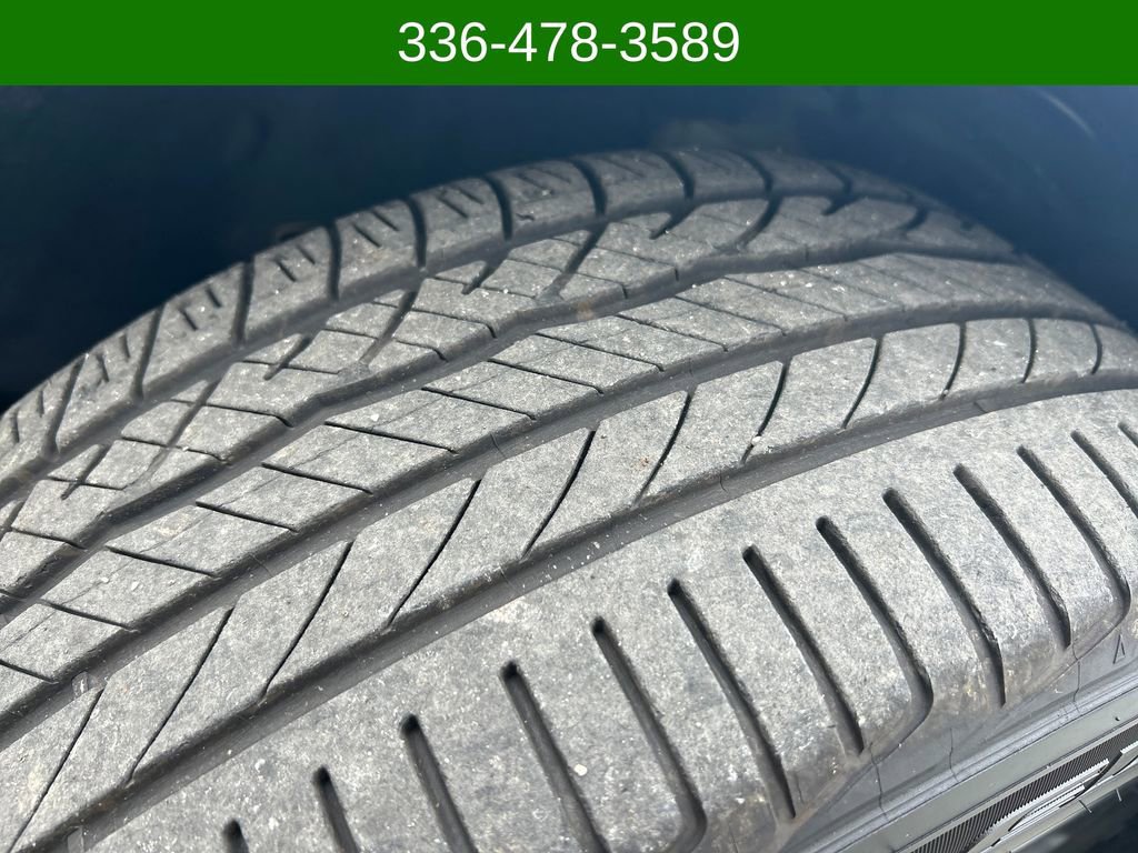 Used 2020 Lincoln Continental AWD w/ Convenience Package image 27