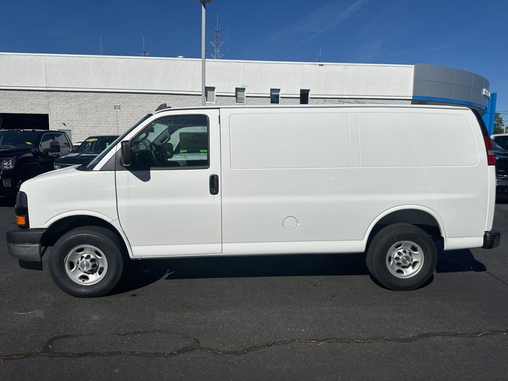 New 2025 Chevrolet Express 2500 Work Van w/ Driver Convenience Package image 3