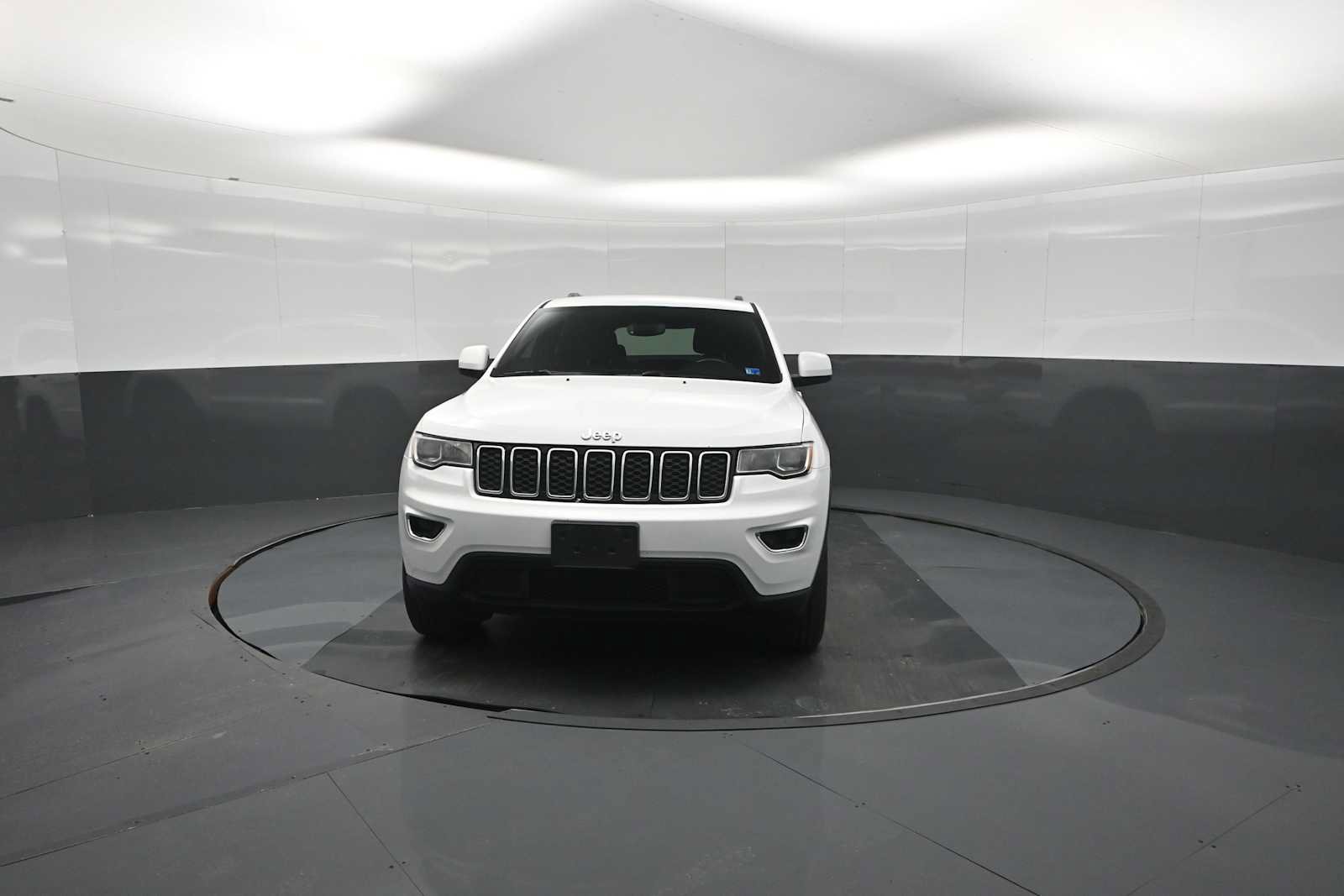 Used 2018 Jeep Grand Cherokee Laredo AWD/4WD image 66