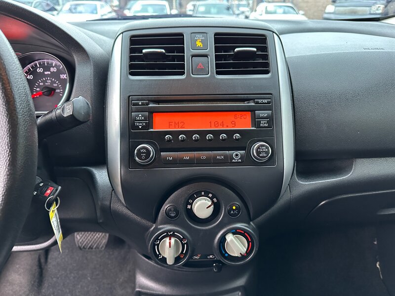 Used 2014 Nissan Versa Note SV FWD image 19