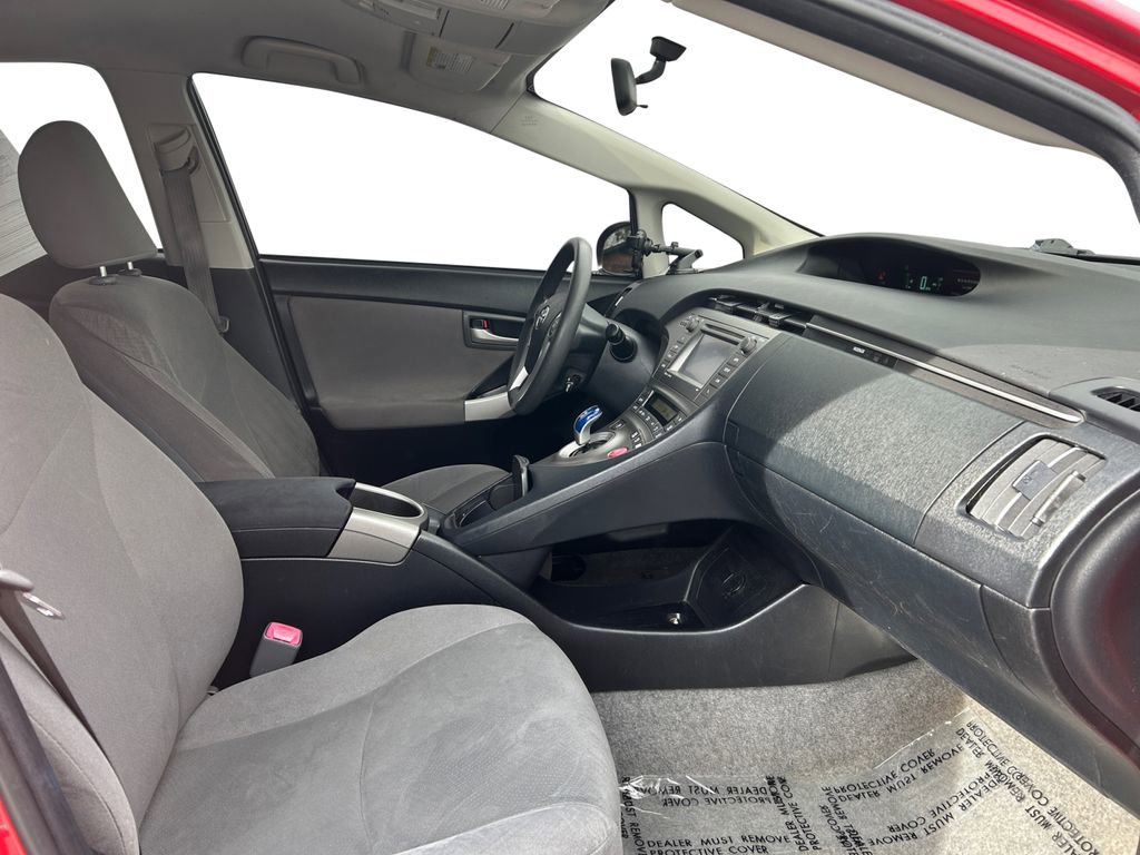 Used 2013 Toyota Prius Three image 16
