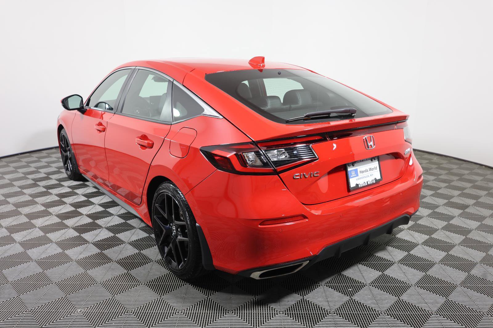 Used 2024 Honda Civic Sport Touring image 7