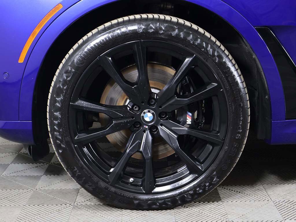 Used 2024 BMW X7 M60i w/ Executive Package image 29