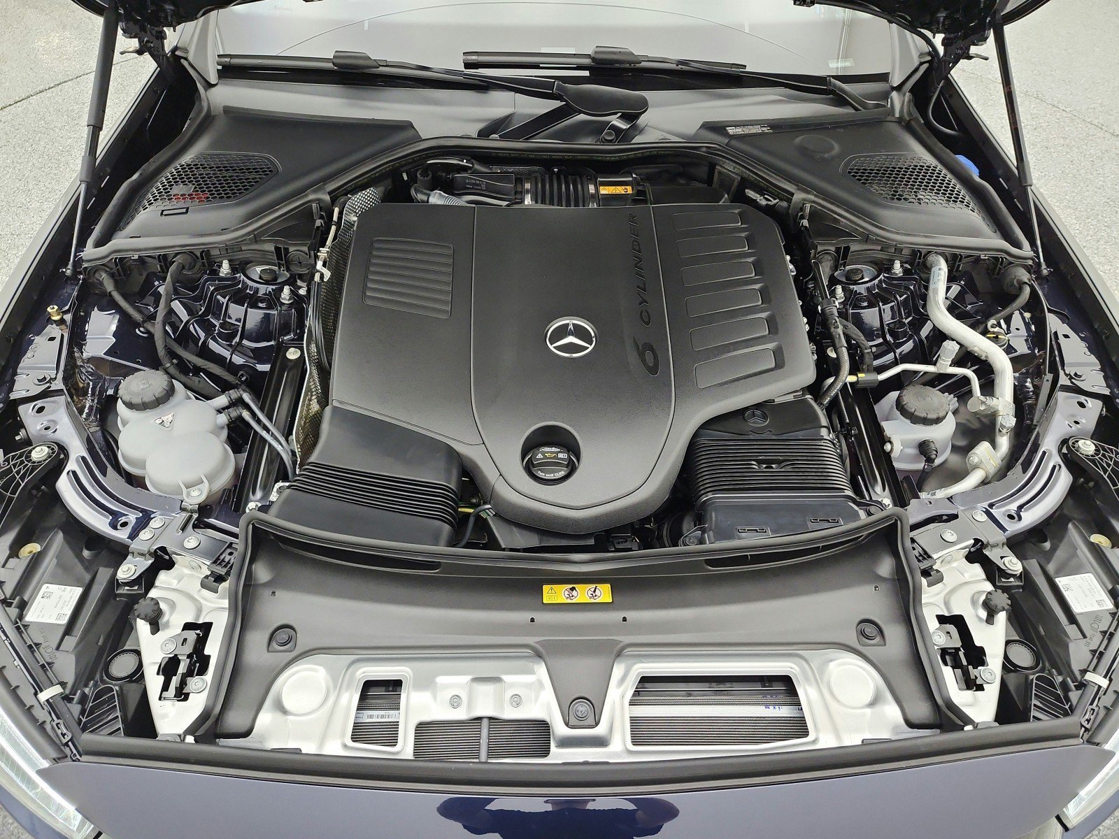 New 2027 Mercedes-Benz E 450 4MATIC Sedan image 12