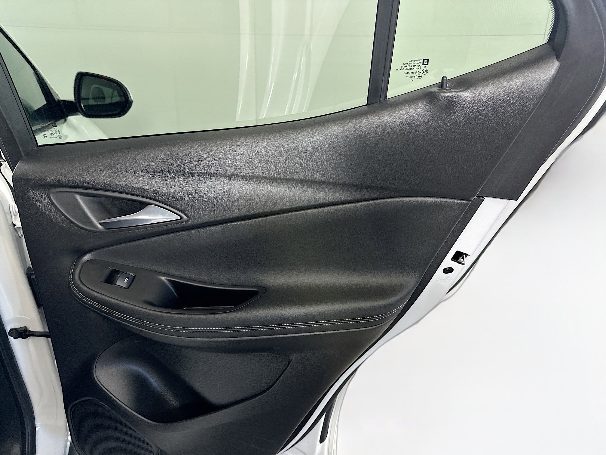 Used 2023 Buick Encore GX Select w/ Sport Touring Package image 28