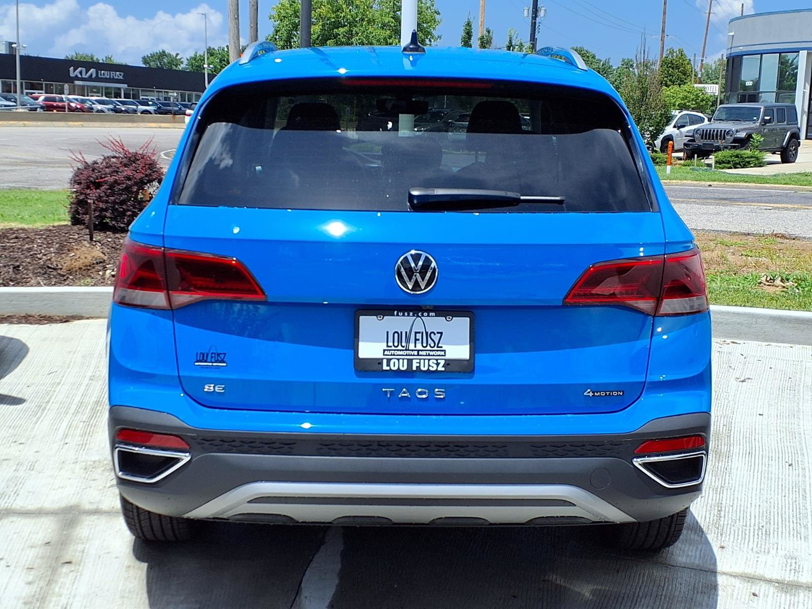 Used 2024 Volkswagen Taos SE AWD/4WD image 22