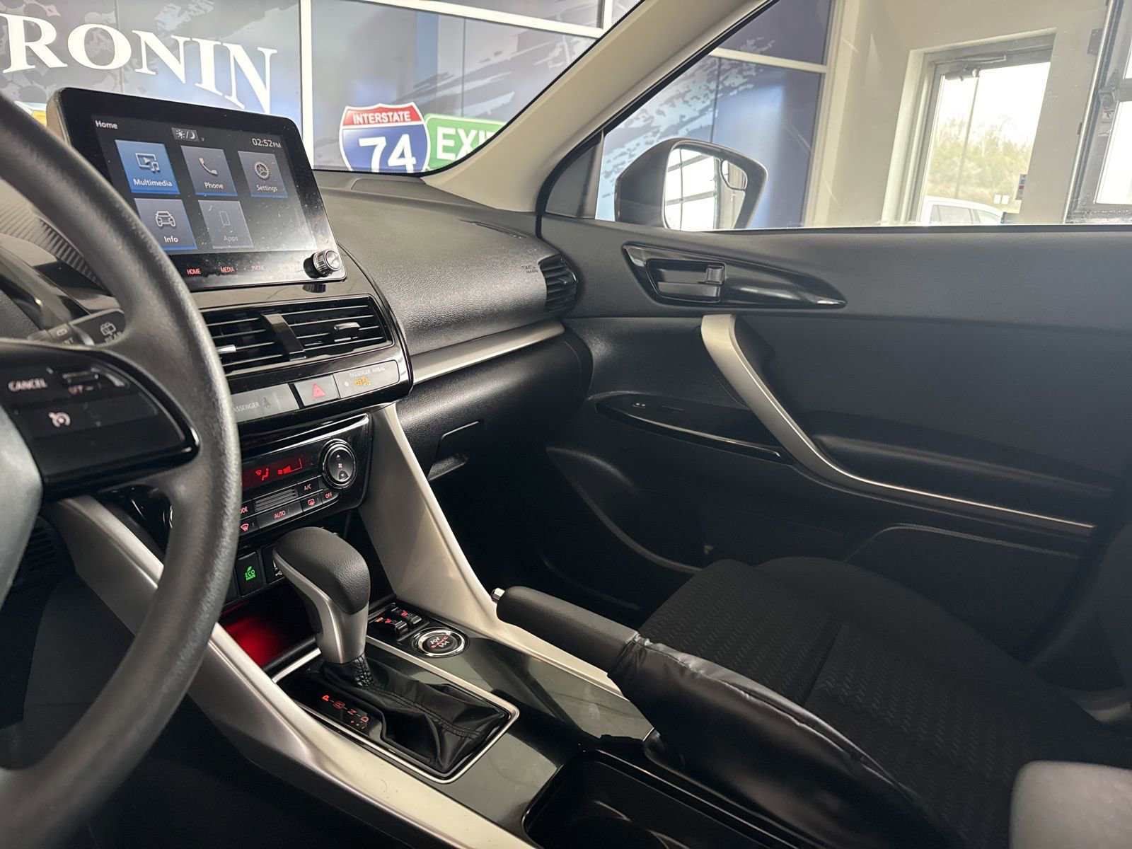 Used 2024 Mitsubishi Eclipse Cross LE image 25