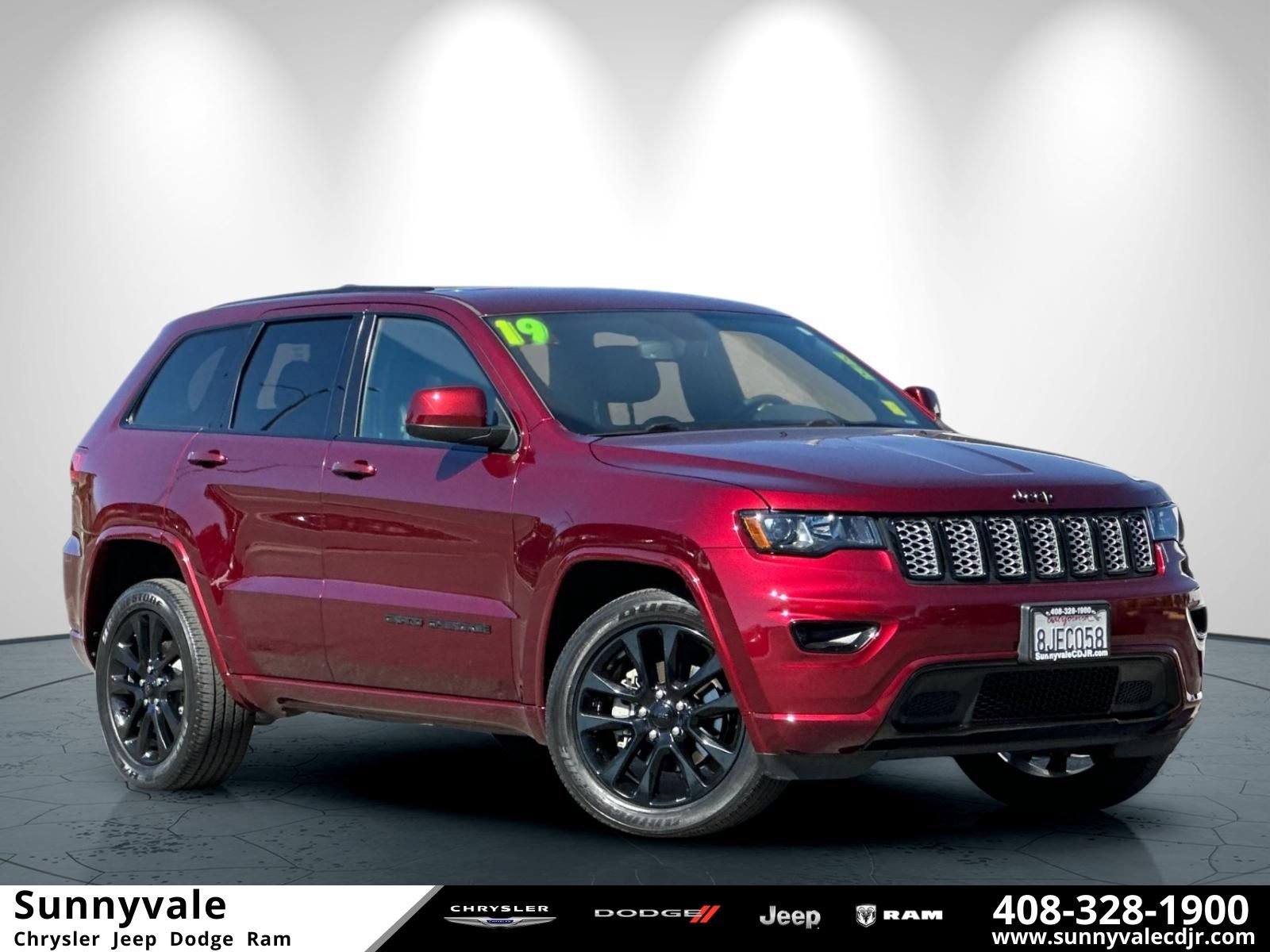 Used 2019 Jeep Grand Cherokee Altitude