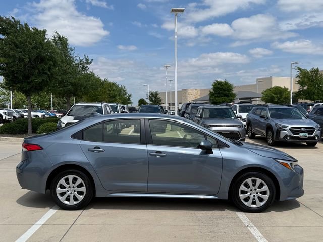 Used 2025 Toyota Corolla LE w/ Carpet Mat Package (TMS) FWD image 6