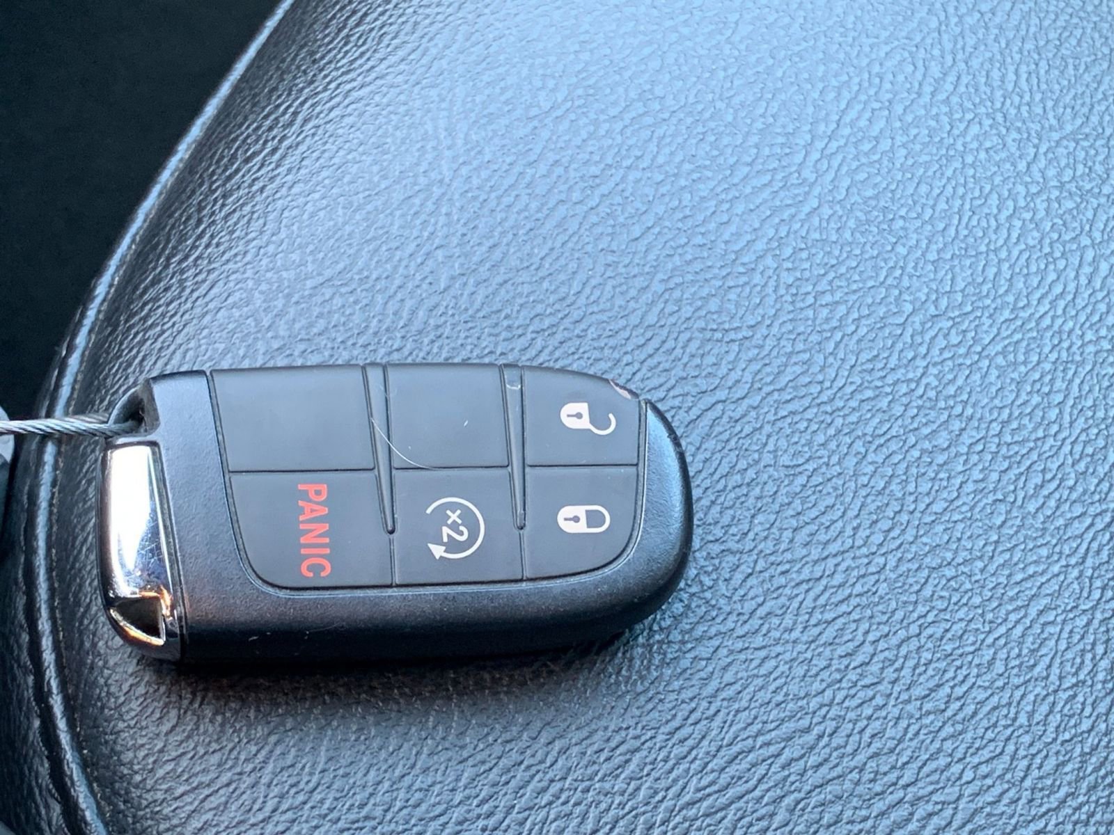 Used 2025 Jeep Compass Limited image 21