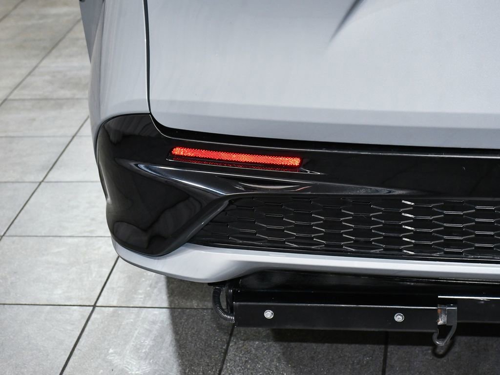 Used 2024 Toyota Sienna XSE image 73