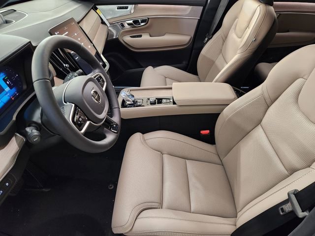 New 2026 Volvo XC90 T8 Ultra w/ Lounge Package image 14