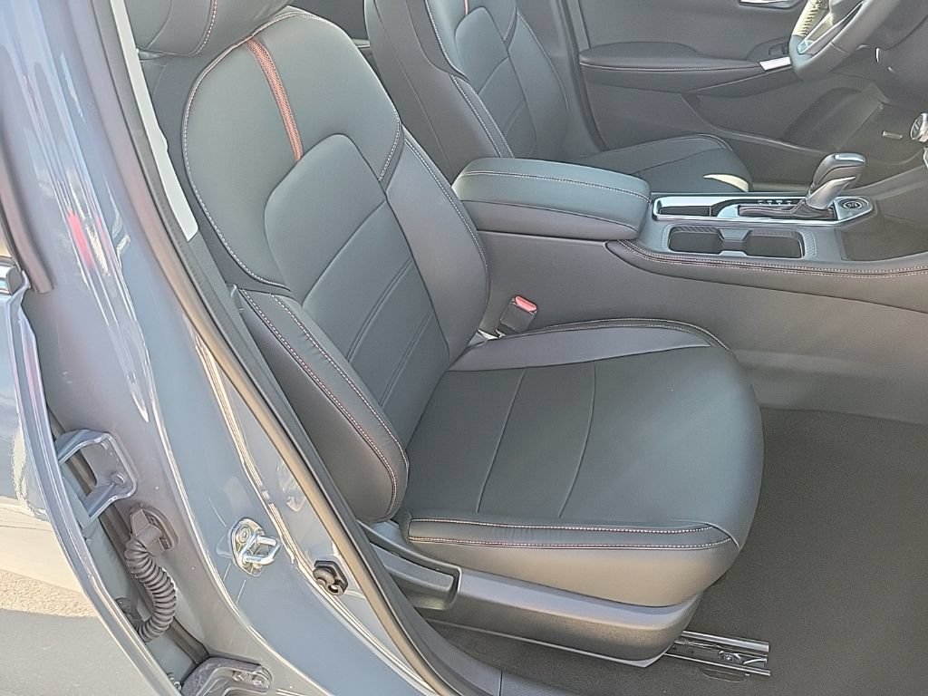 New 2025 Nissan Sentra SR w/ SR Premium Package FWD image 37