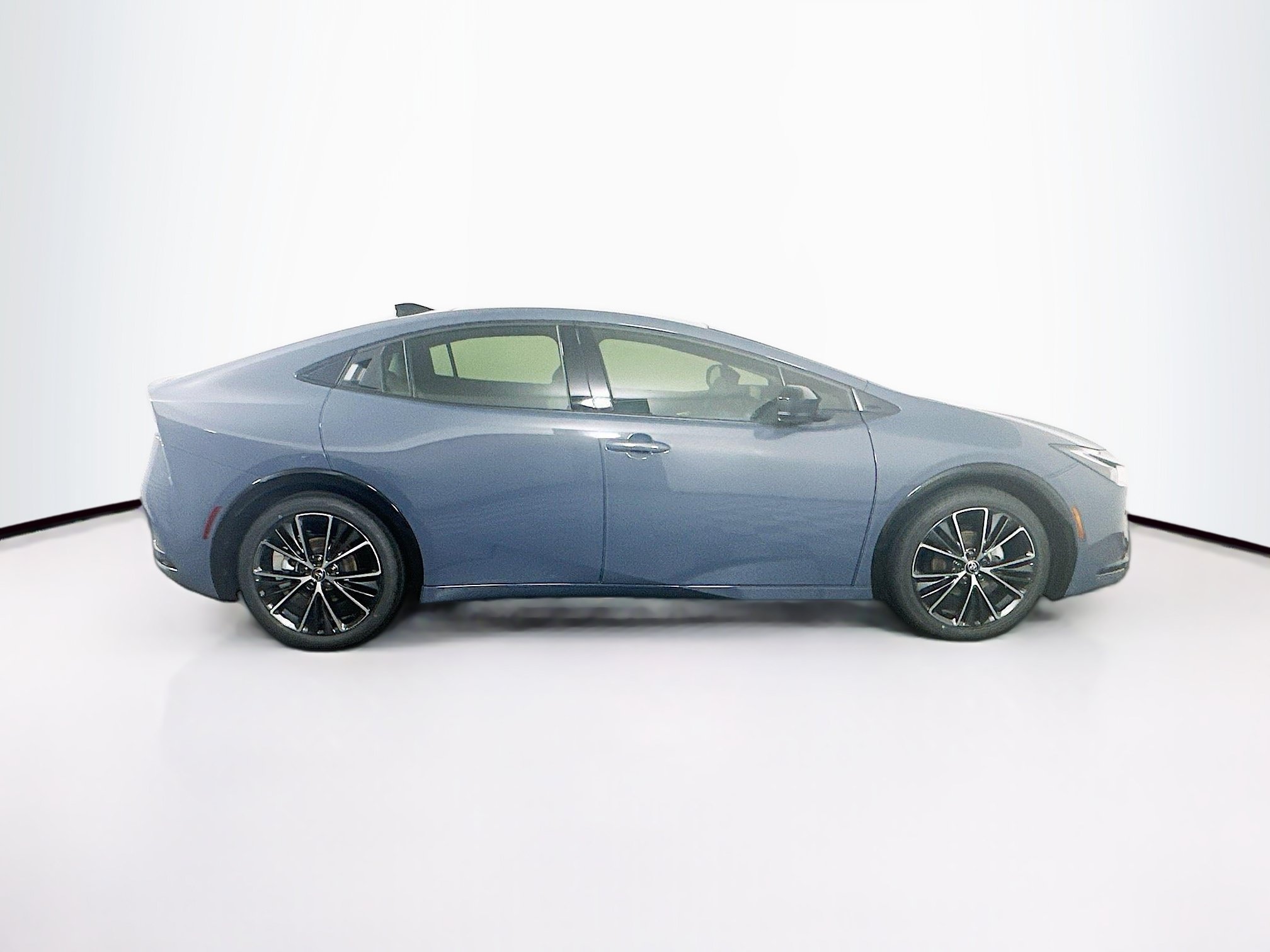 Used 2026 Toyota Prius XLE FWD image 10