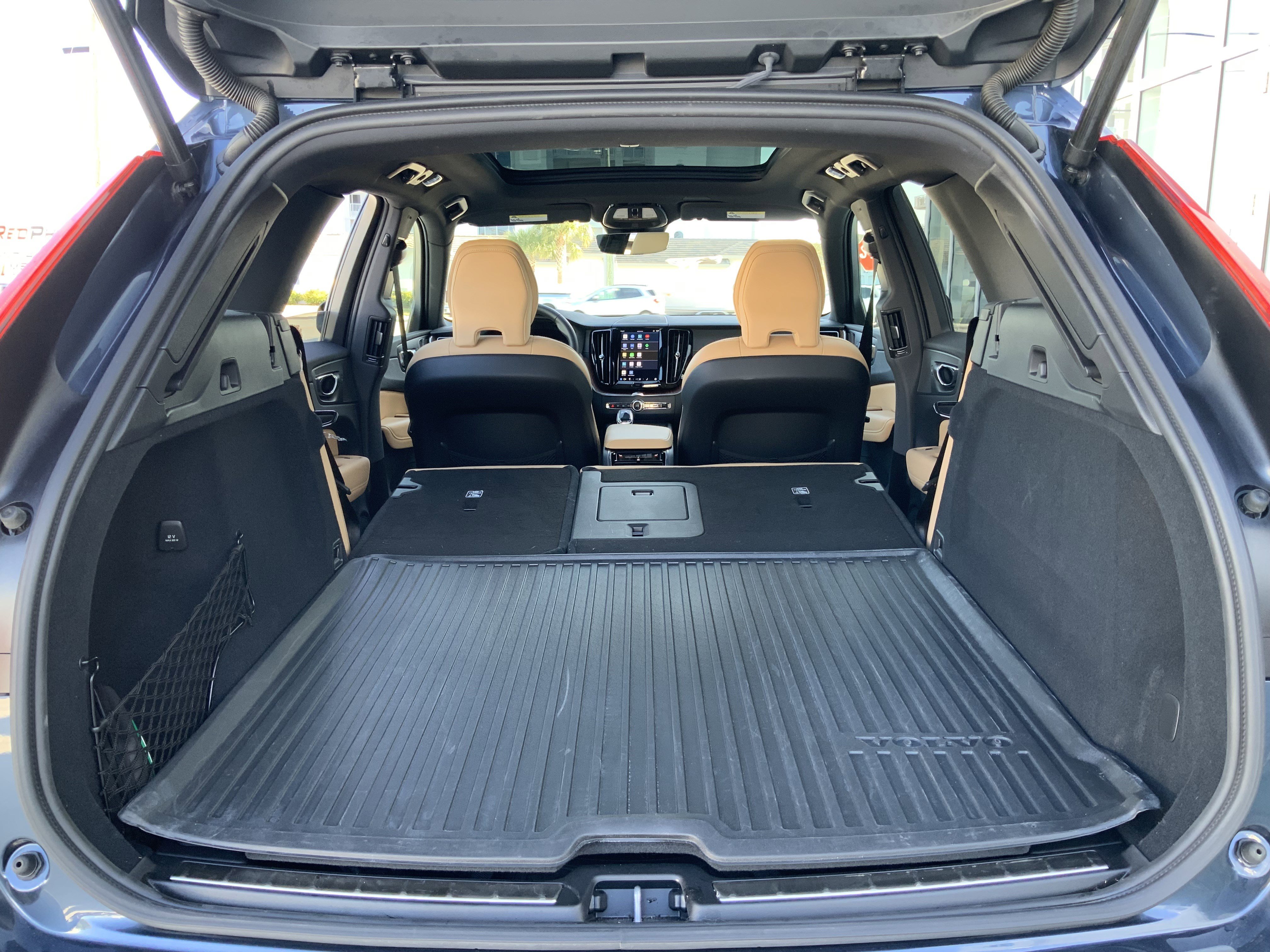 Used 2025 Volvo XC60 B5 Ultra w/ Protection Package Premier image 31