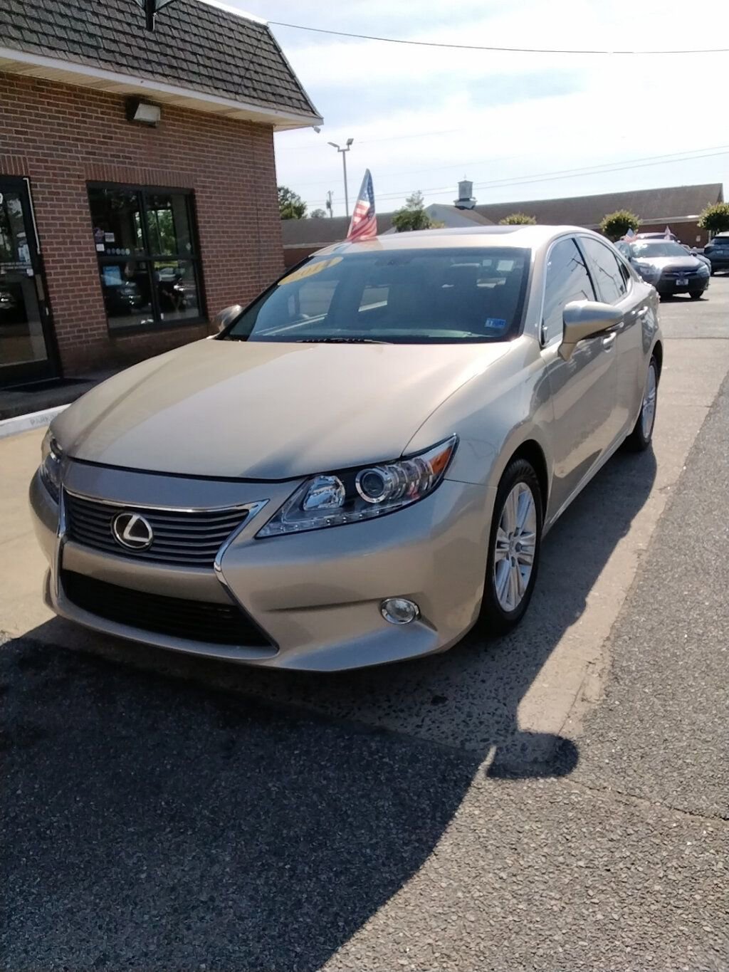 Used 2014 Lexus ES 350 FWD image 1