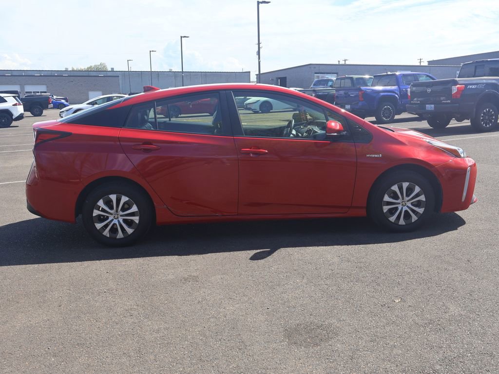 Used 2019 Toyota Prius XLE w/ Advanced Technology Package AWD/4WD image 7