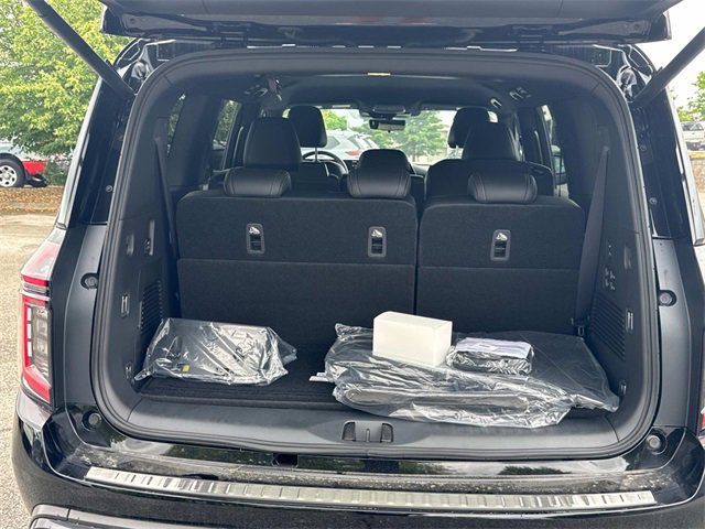 New 2025 Nissan Armada PRO-4X image 12