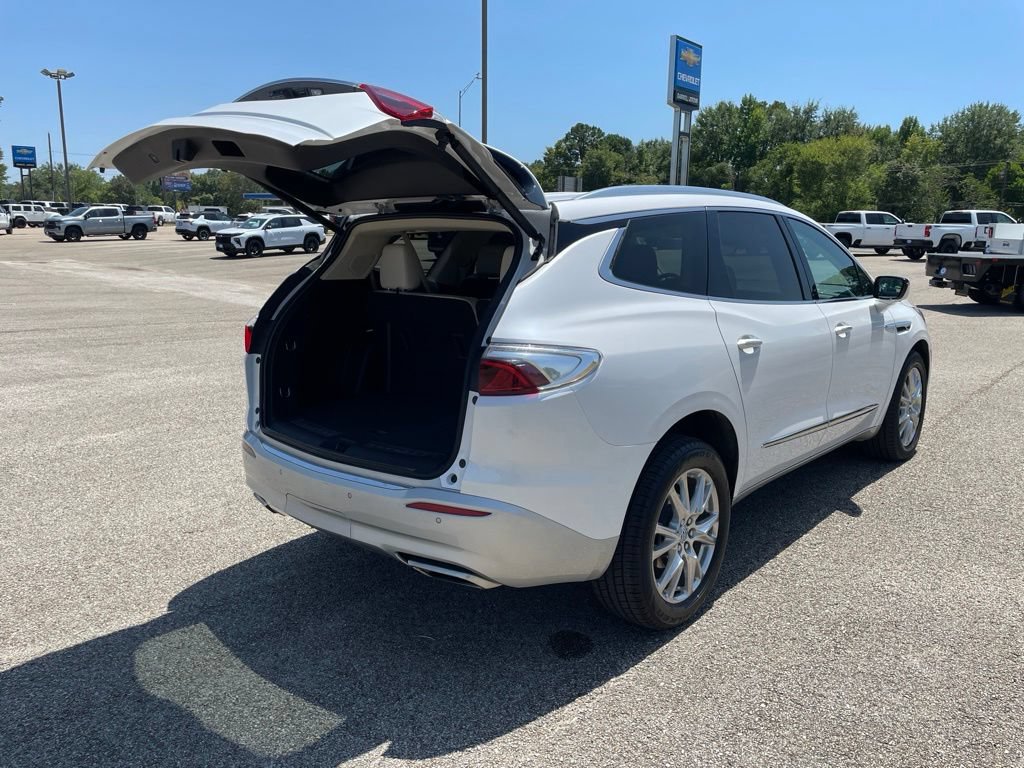 Used 2023 Buick Enclave Premium w/ Experience Buick Package AWD/4WD image 39