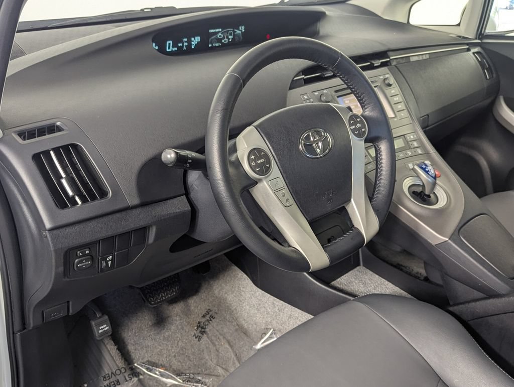 Used 2014 Toyota Prius Four FWD image 9