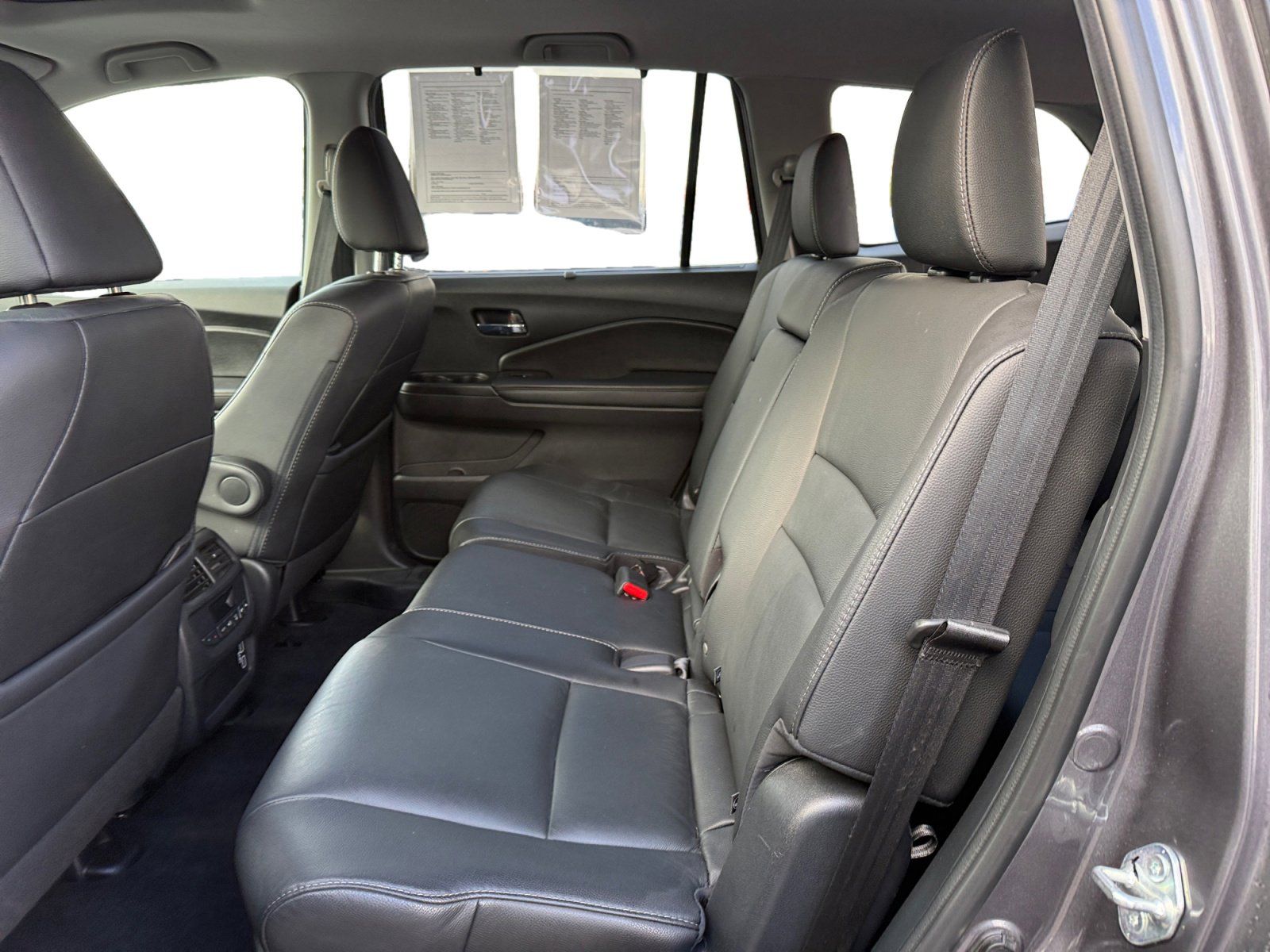 Used 2021 Honda Pilot Special Edition image 16