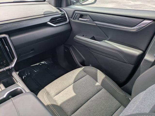 Certified 2025 GMC Acadia Elevation FWD image 14