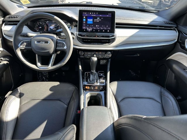 Certified 2024 Jeep Compass Limited w/ Sun and Sound Group AWD/4WD image 22