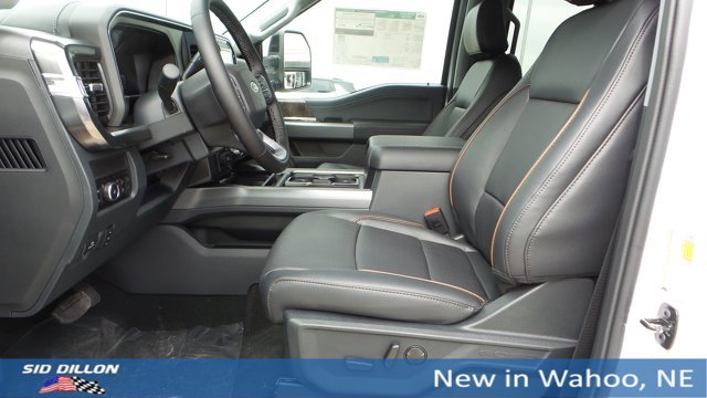 New 2026 Ford F350 4x4 Crew Cab DRW Super Duty image 32