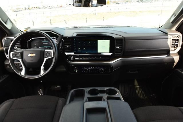 Used 2024 Chevrolet Silverado 1500 LT w/ Protection Package image 8
