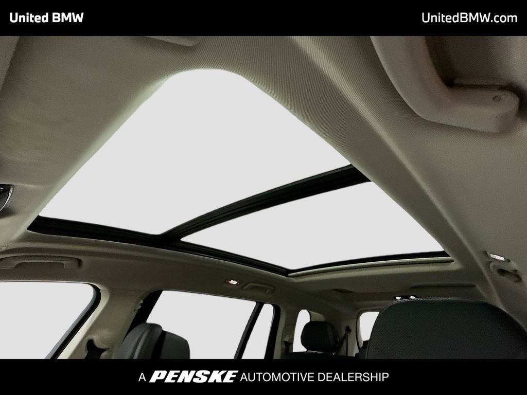 Used 2024 BMW X7 xDrive40i w/ Premium Package AWD/4WD image 12