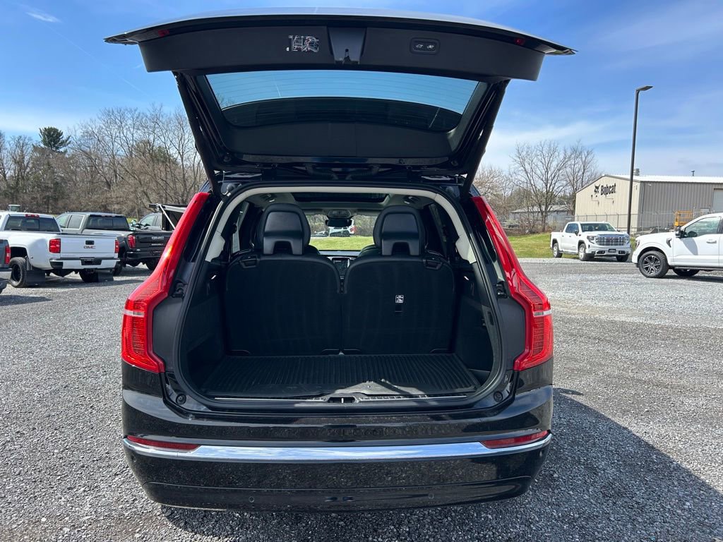Used 2023 Volvo XC90 T8 Plus w/ Protection Package image 19