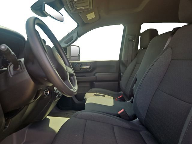 Used 2025 Chevrolet Silverado 2500 Custom w/ Custom Value Package image 9
