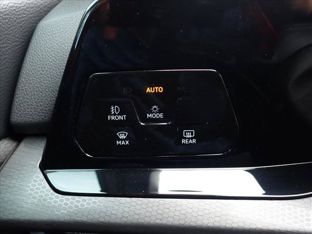 Used 2022 Volkswagen GTI SE FWD image 25