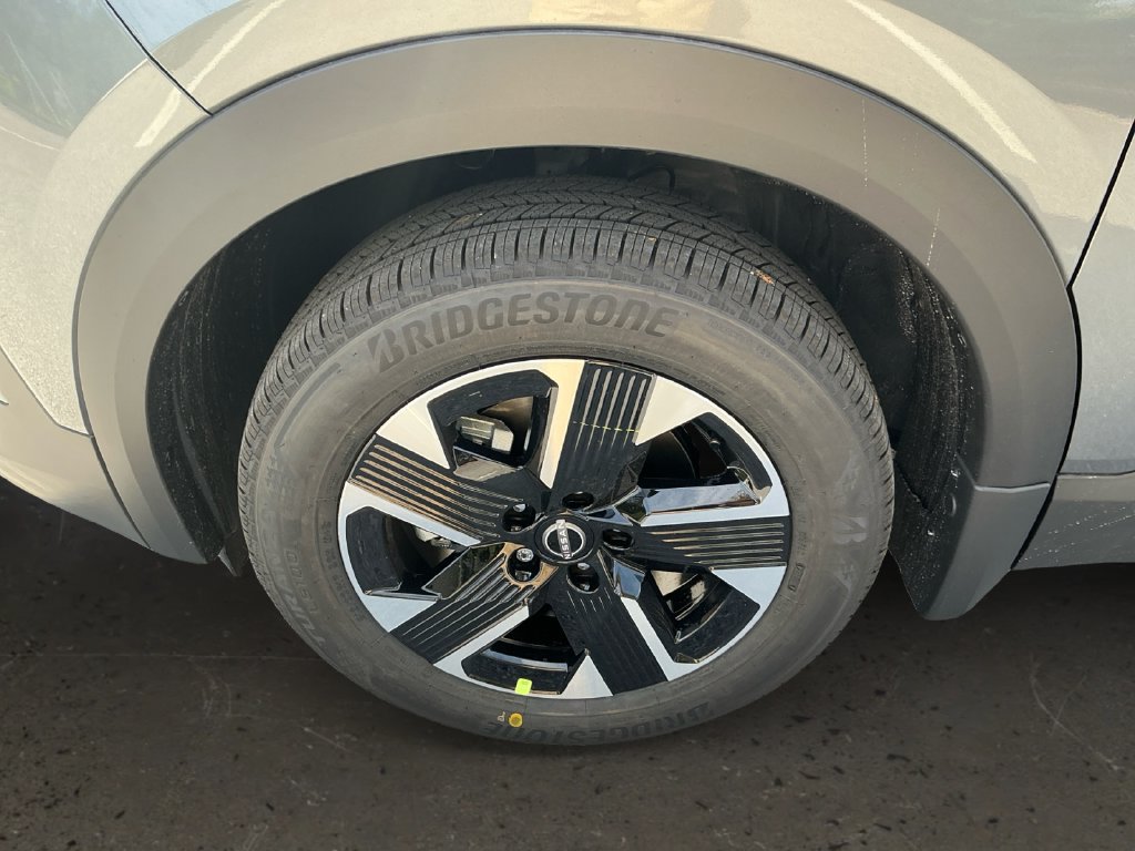 New 2027 Nissan Kicks SV AWD/4WD image 10