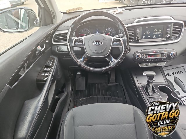 Used 2020 Kia Sorento S FWD image 11