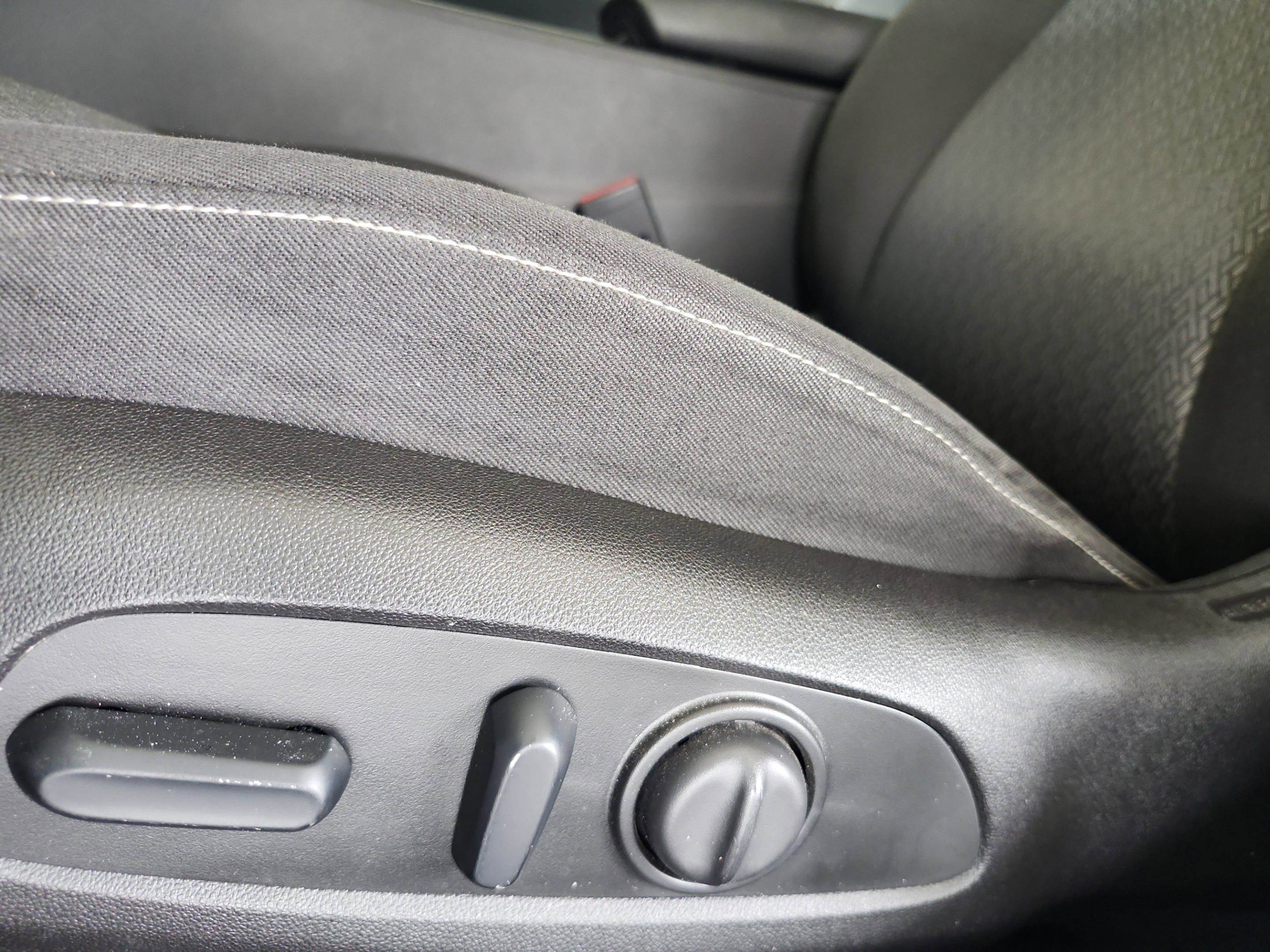 Used 2018 Buick Regal Preferred w/ Sights and Sounds Package AWD/4WD image 14