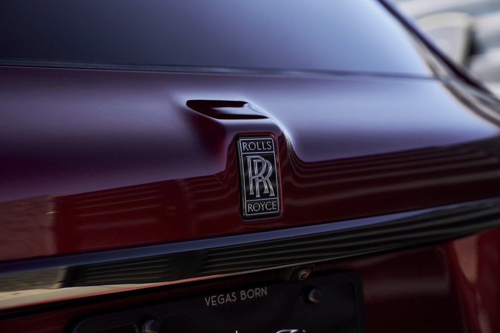 Used 2022 Rolls-Royce Cullinan Black Badge image 11