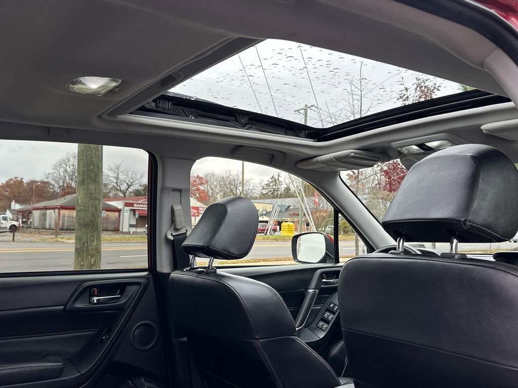 Used 2018 Subaru Forester 2.5i Touring w/ Popular Package #3B image 16