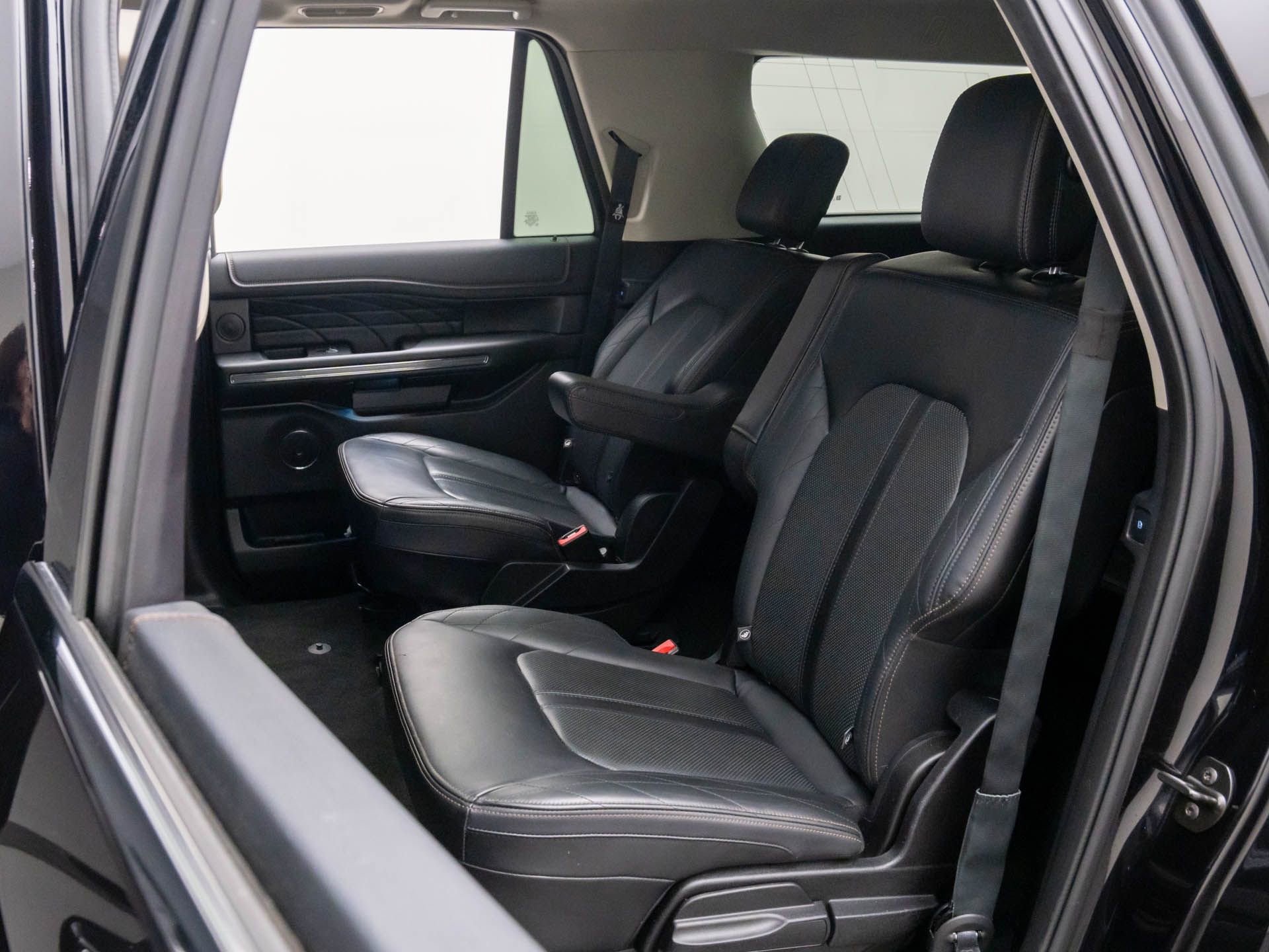 Used 2019 Ford Expedition Max Platinum image 17