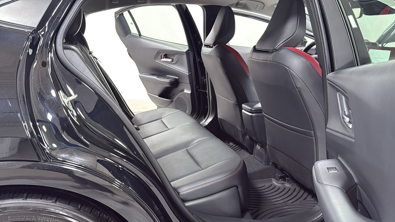 Used 2025 Toyota Prius XSE image 17